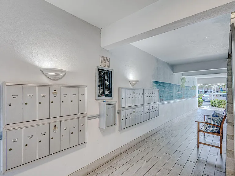 100 Shore Ct #210 — Photo 43