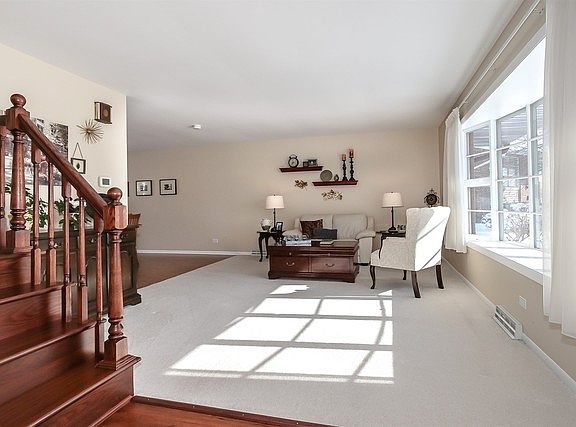 3rd image of 3933 N Firestone Ln