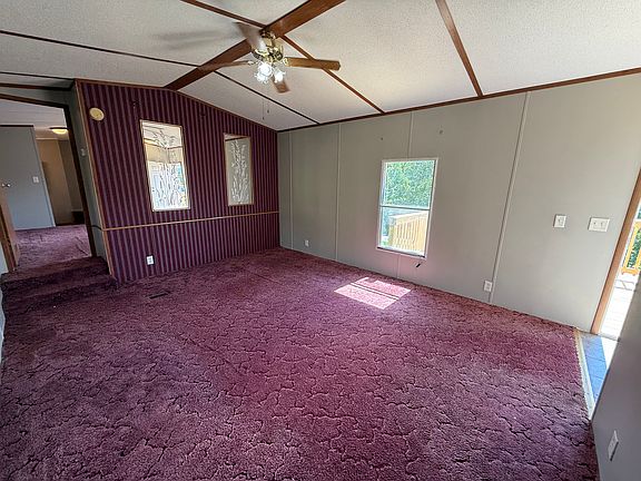 2nd image of 205 Ash Ln