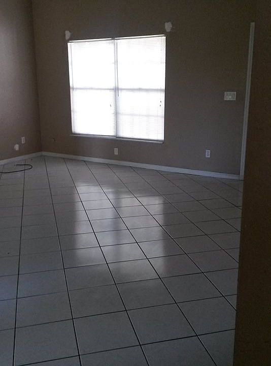 1st image of 1205 NE 15th St