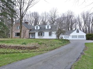 1660 Woodard Rd, Webster, NY 14580