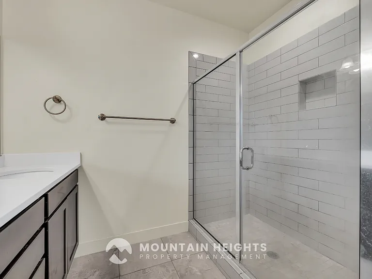 607 E Sawback Ln — Photo 21