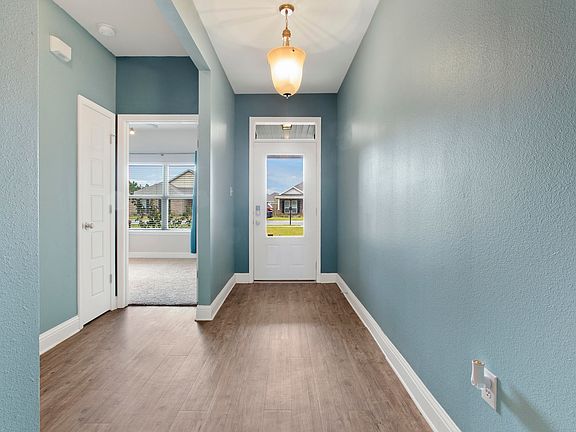 3rd image of 6832 Sweetclover Dr