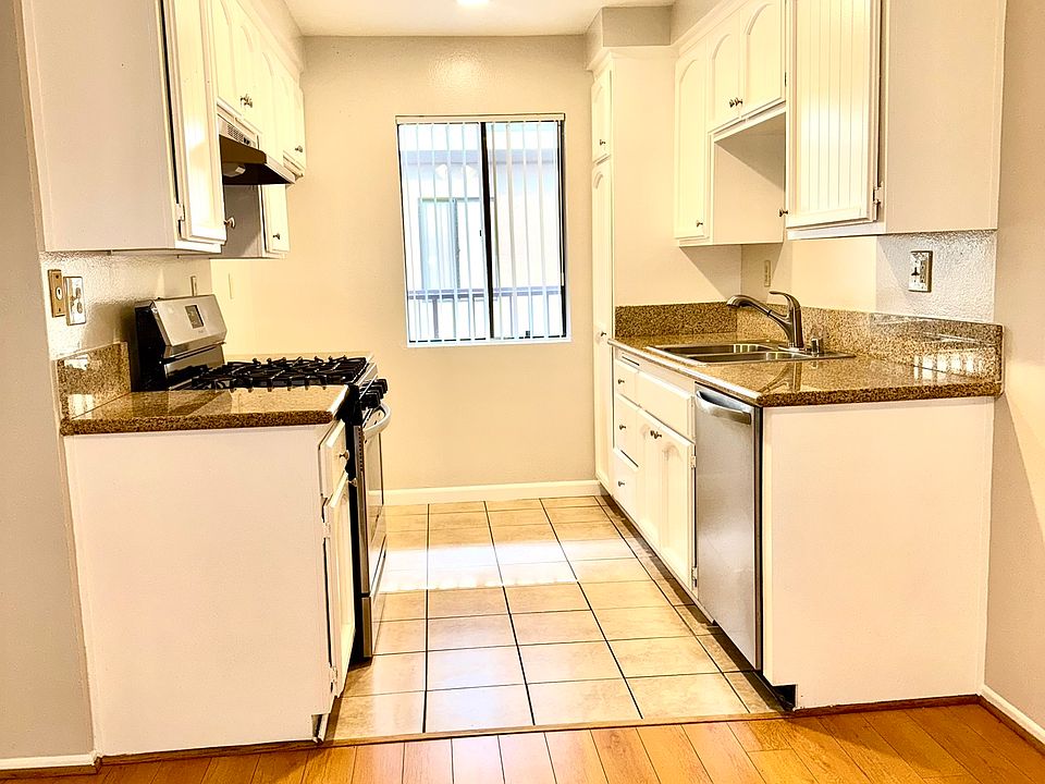 1st image of 725 E Providencia Ave APT 103