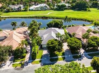 2800 Twin Oaks Way, Wellington, FL 33414