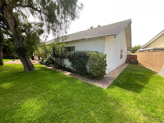 3rd image of 17832 Cardiff Cir