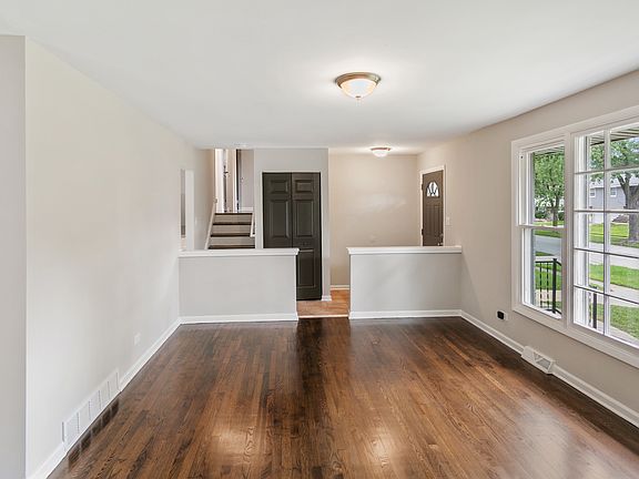 5th image of 3316 Birchwood Dr