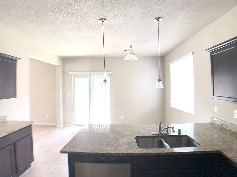 3916 Dynamite Rd NE — Photo 8