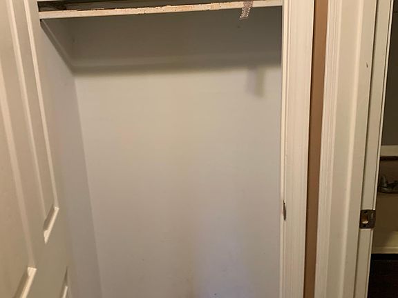 5th image of 1514 N Pierson Ave APT C