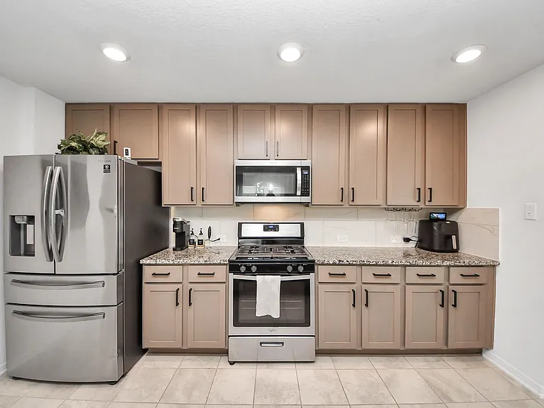 1509 Portola Dr — Photo 17