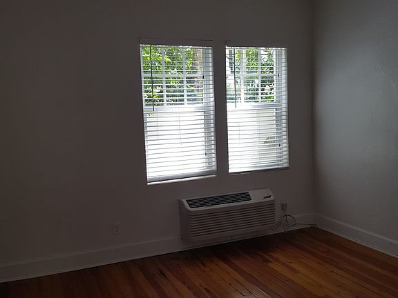 2nd image of 184 Sunset Ave APT 2