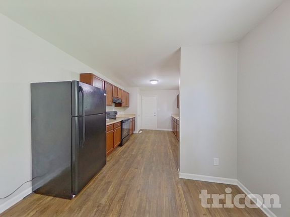 4th image of 6010 Sullins Rd