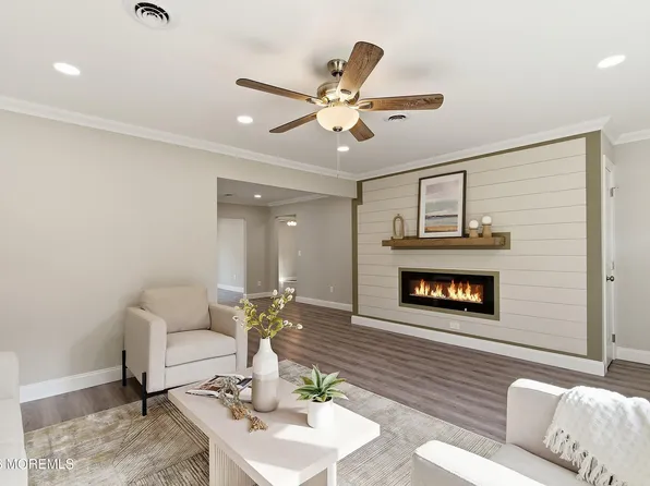 266 Westbrook Drive, Toms River, NJ 08757