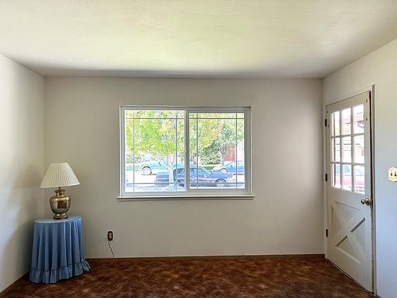 4th image of 1068 Craig Dr