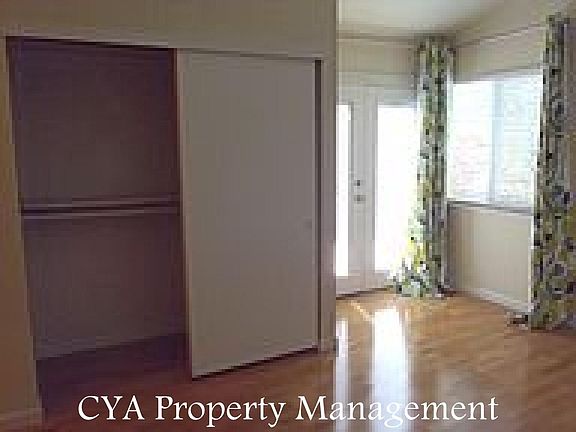 5th image of 1048 Gull Ave