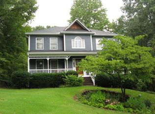 215 Saint Martins Ln SE, Mableton, GA 30126