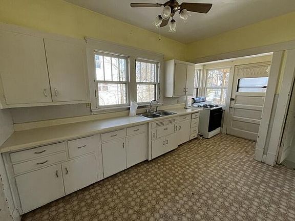 5th image of 108 East Sherman AVENUE