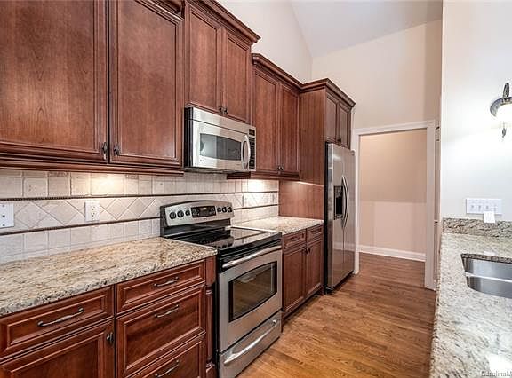 3rd image of 7883 Ballentrae Pl