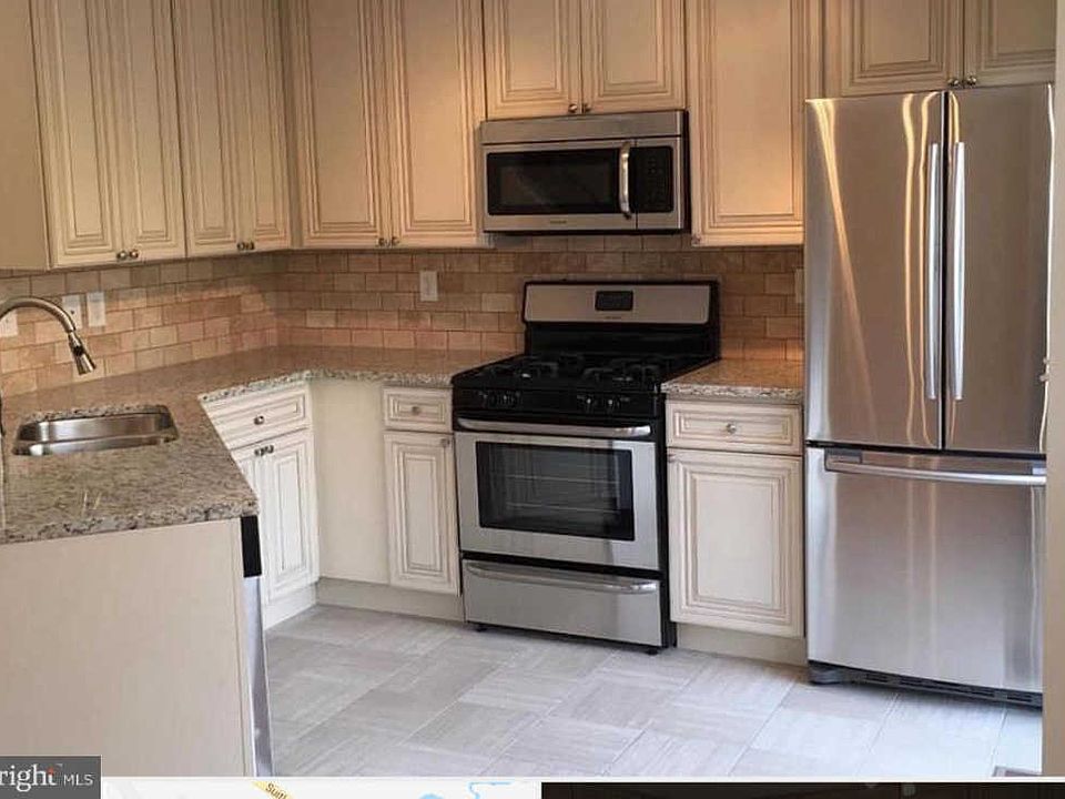 2nd image of 3404 Wood Creek Dr