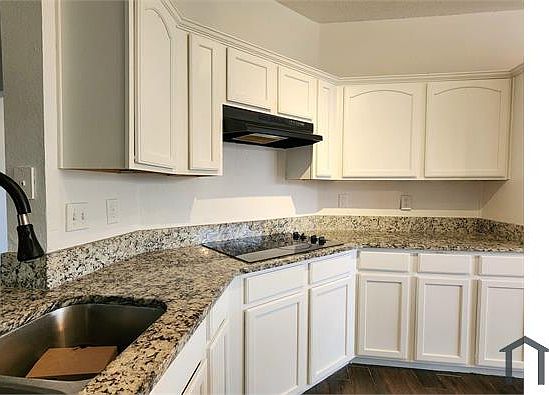5th image of 1005 Ashdon Ln