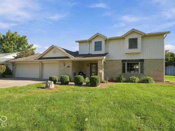 8504 N Wilderness Rd, Muncie, IN 47303