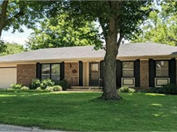 1220 Hiawatha Trl, Sioux City, IA 51104