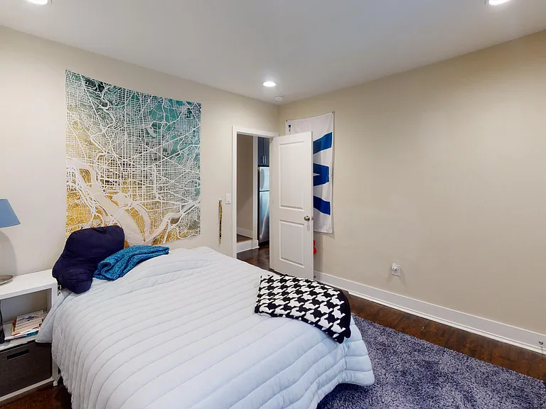 4426 Pine St #3R — Photo 11