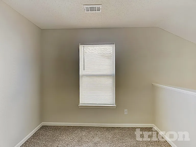 7321 Kimble Dr — Photo 11
