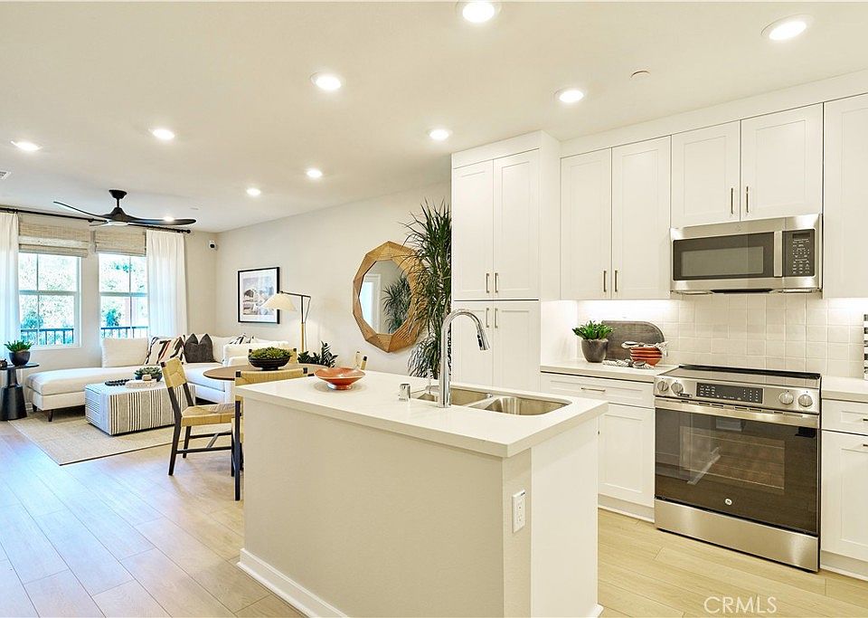 1st image of 15216 Janine Dr #6