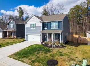 147 Ashelyn Park Dr, Fletcher, NC 28732