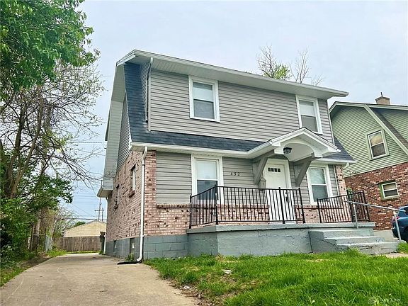 2nd image of 452 Sandhurst Dr
