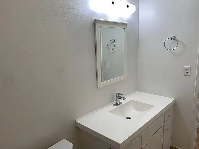 4700 Dexter Dr — Photo 13