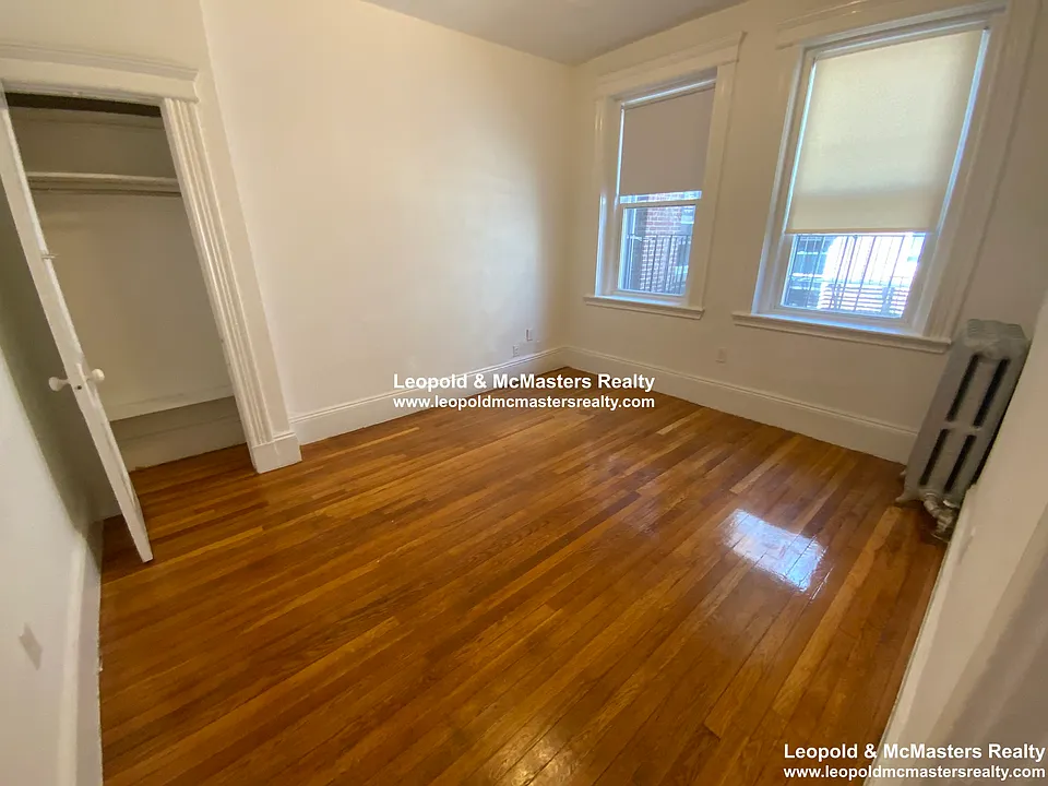 116 Warren St #22