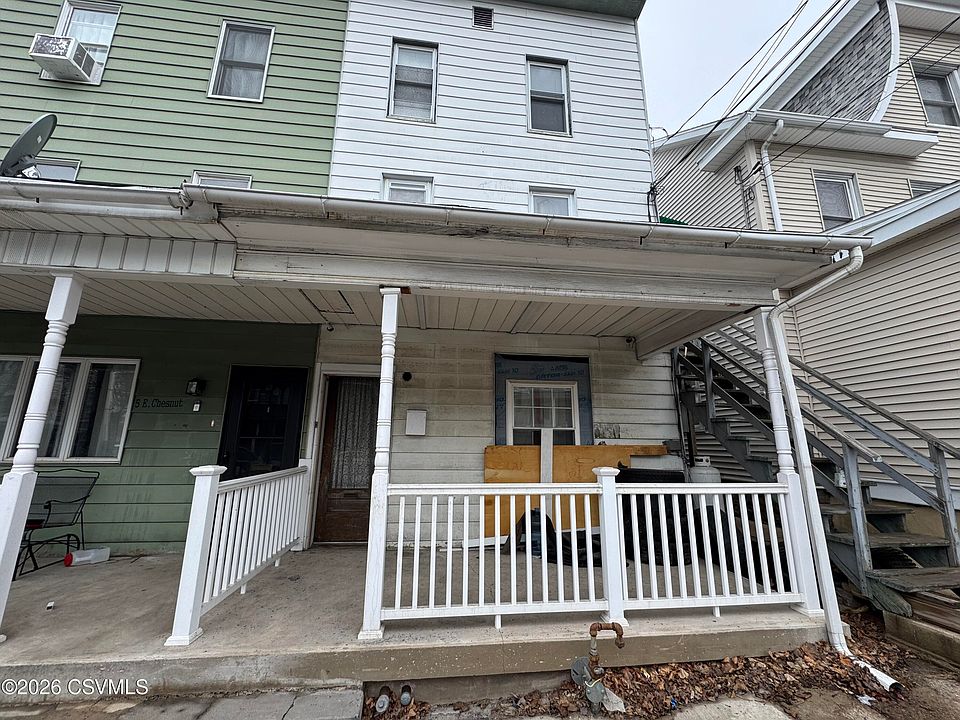 1st image of 7 E Chestnut St