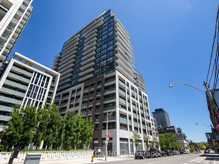 460 Adelaide St E #1821 — Photo 1