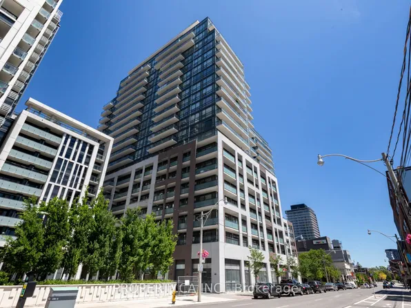 460 Adelaide St E, Toronto, ON