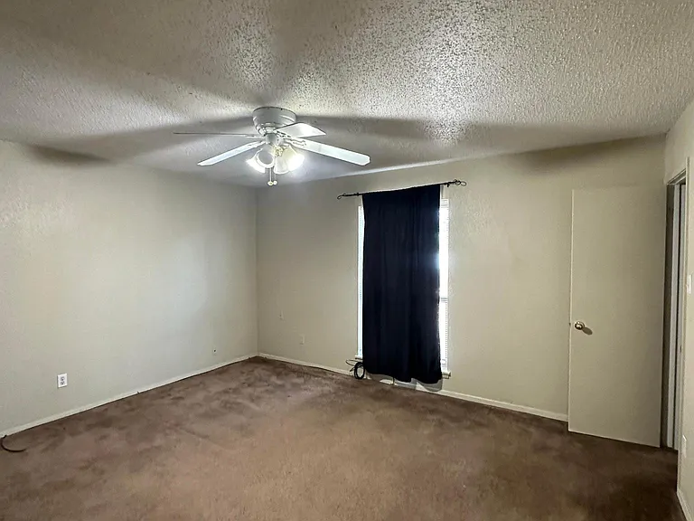 1904 W Sanford St — Photo 10