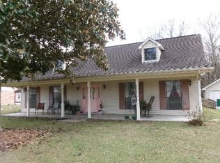 215 Hilltop Dr, Carriere, MS 39426