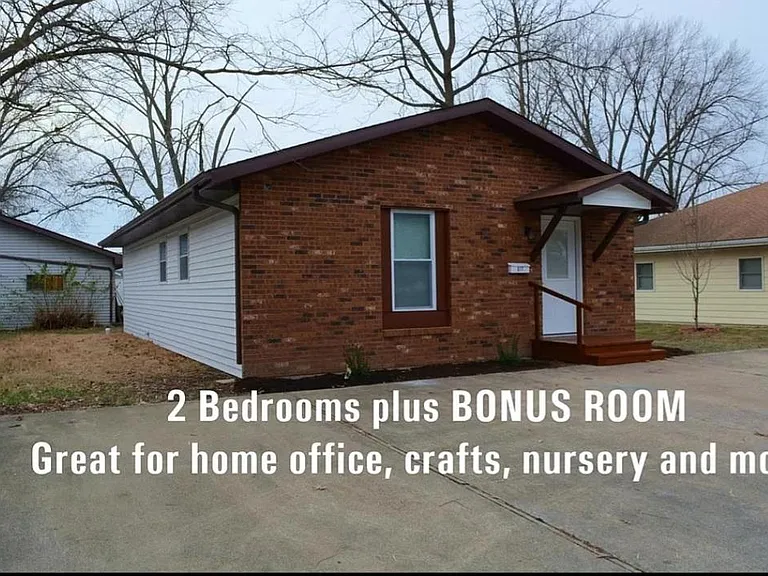 817 N Franklin St — Photo 13