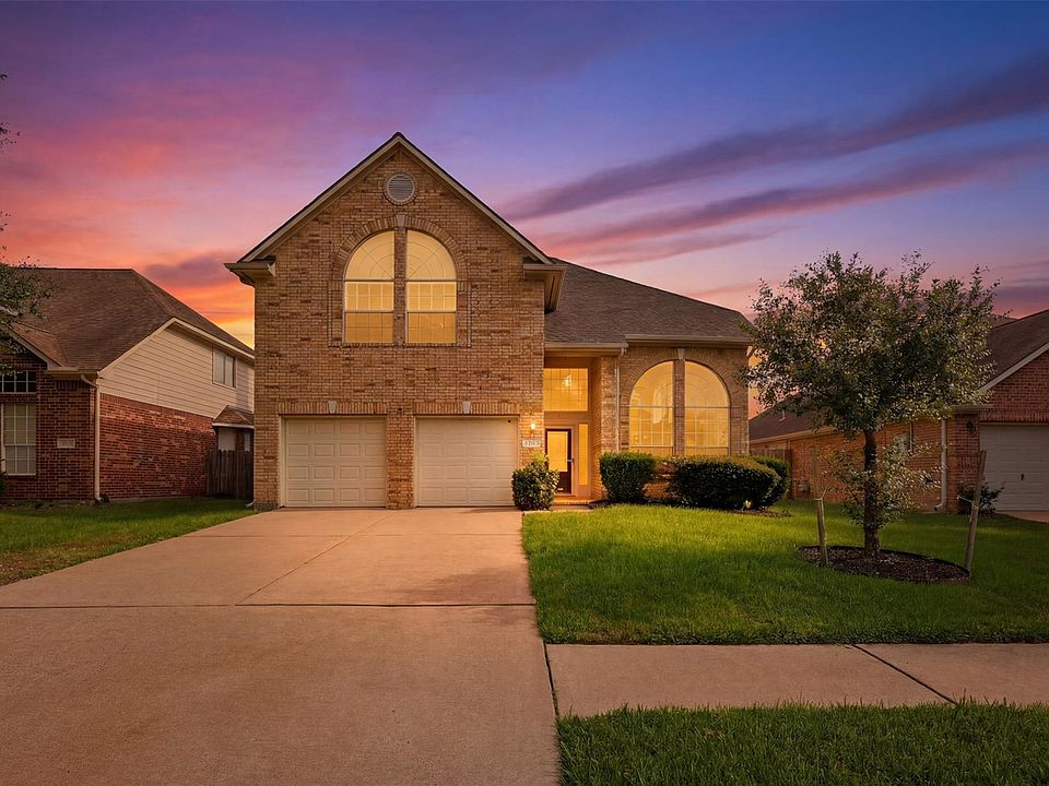 1st image of 16622 Stoneside Dr