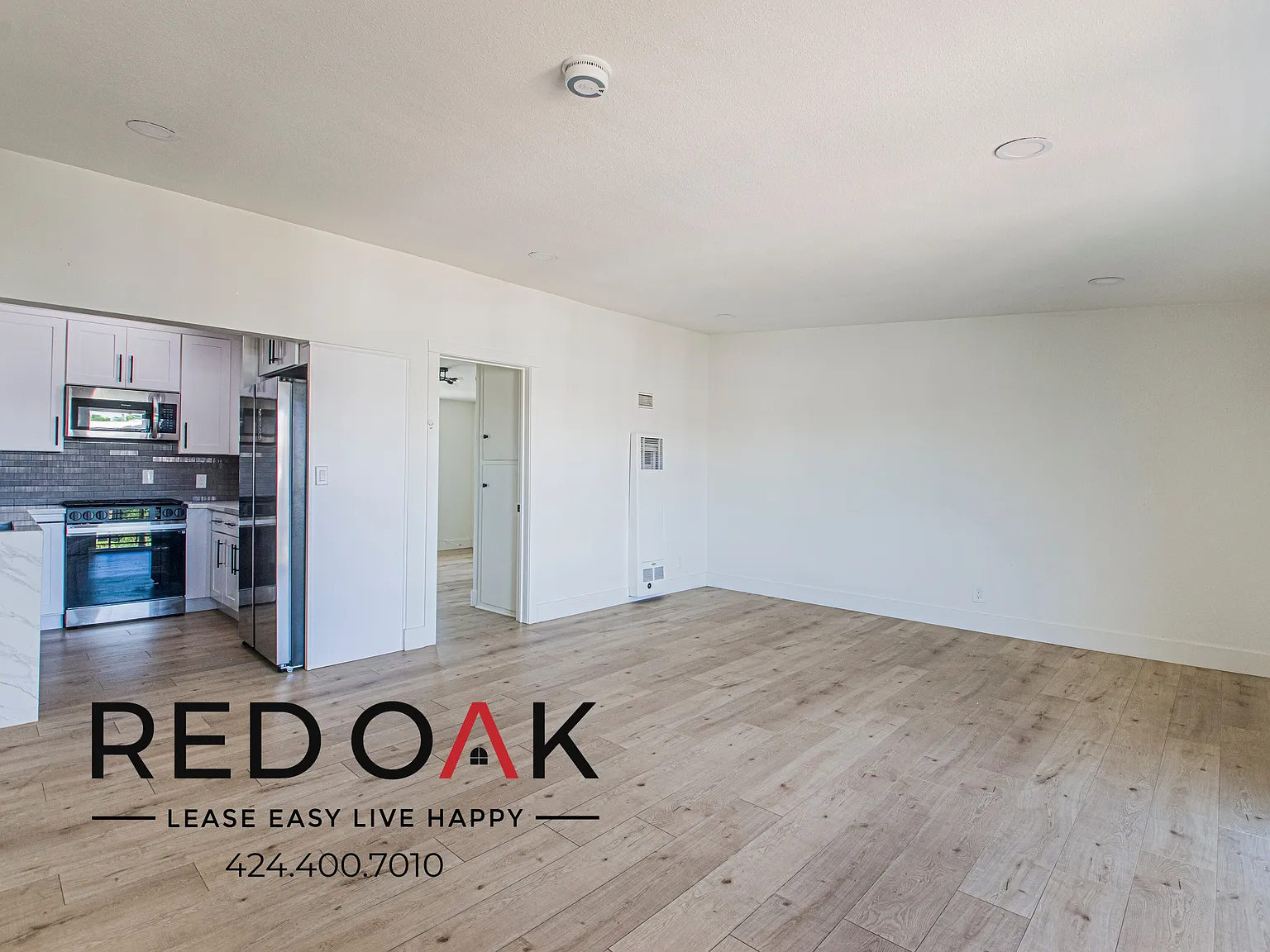 Stylish One Bedroom with Quartz Countertops and In-Unit Laundry ~ In Garden Grove! — Photo 4