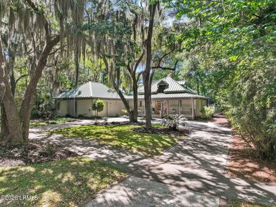 614 Island Circle E, Saint Helena Island, SC, 29920