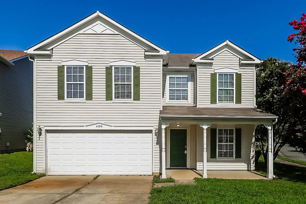 3 bed, 2.5 bath, 2430 sqft, $2,005 — Photo 1