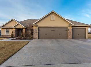 2708 Rutherford Dr, Columbia, MO 65201