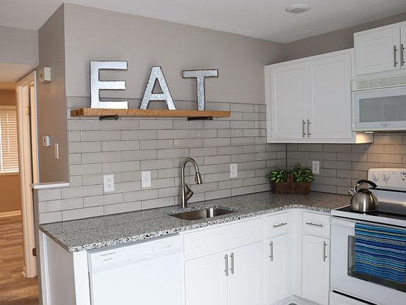 3rd image of 10755 Carroll Wood Way