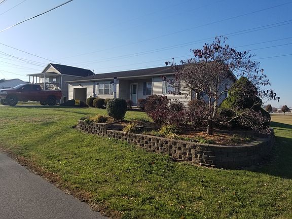 2nd image of 200 Edgelawn St