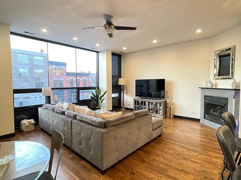 1409 N Ashland Ave #2S — Photo 3