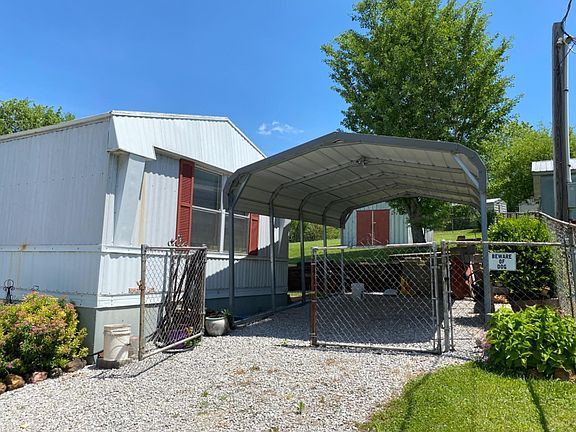 5th image of 104 White Valley Dr