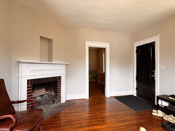4th image of 105 Shamrock Rd #A