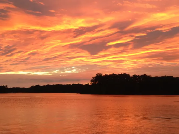 157 Fleet St, Oxon Hill, MD 20745